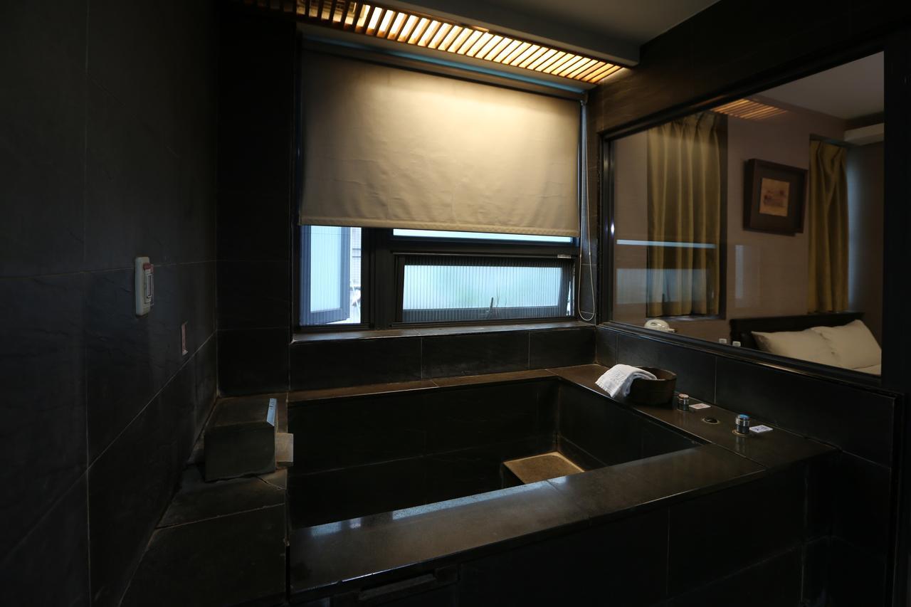 טאיפיי Shan-Yue Hotspring Hotel מראה חיצוני תמונה